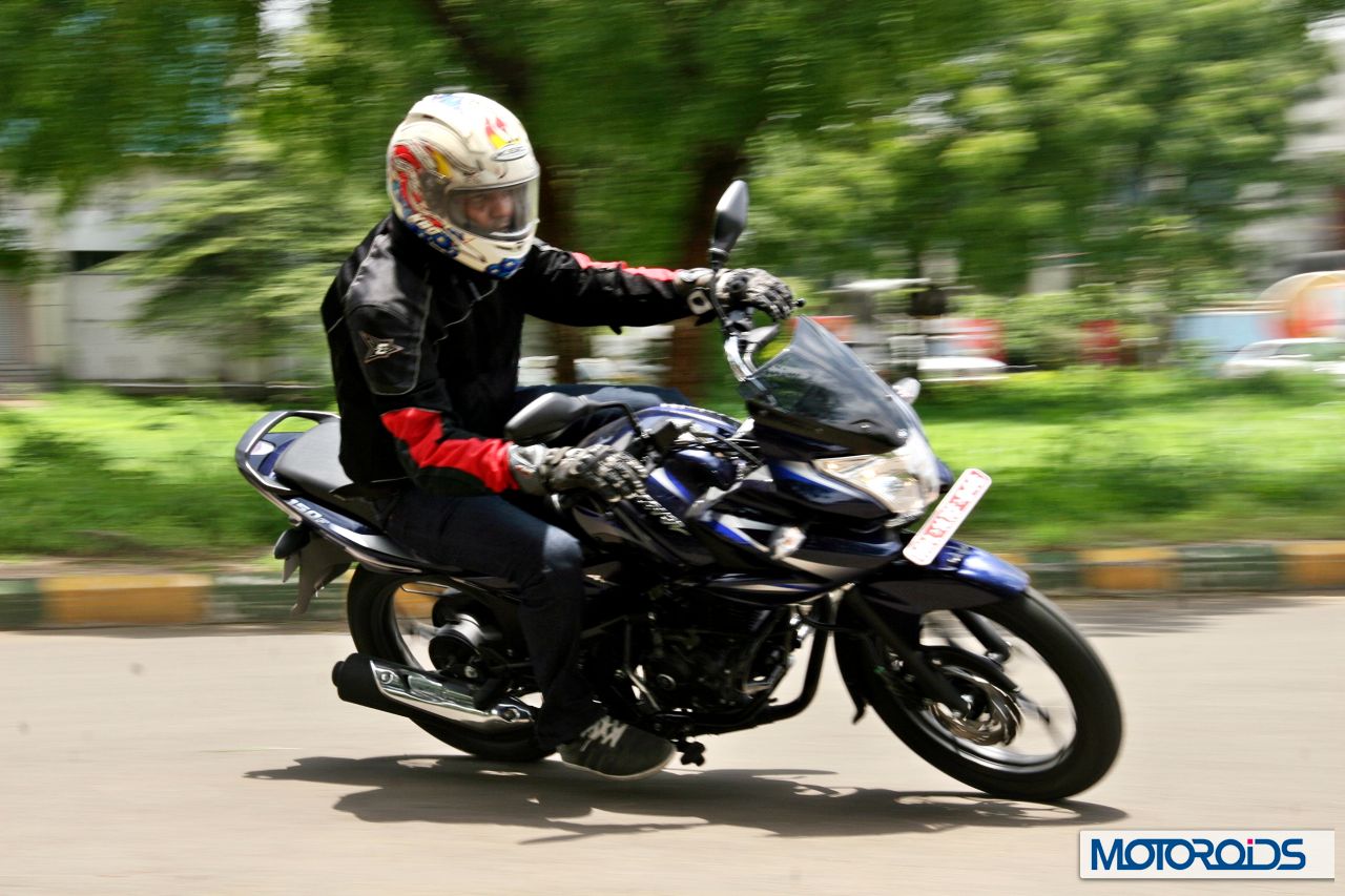 2014-Bajaj-Discover-150-F-10.jpg