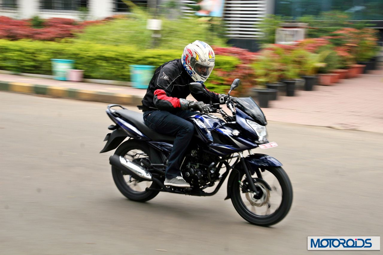 2014-Bajaj-Discover-150-F-21.jpg