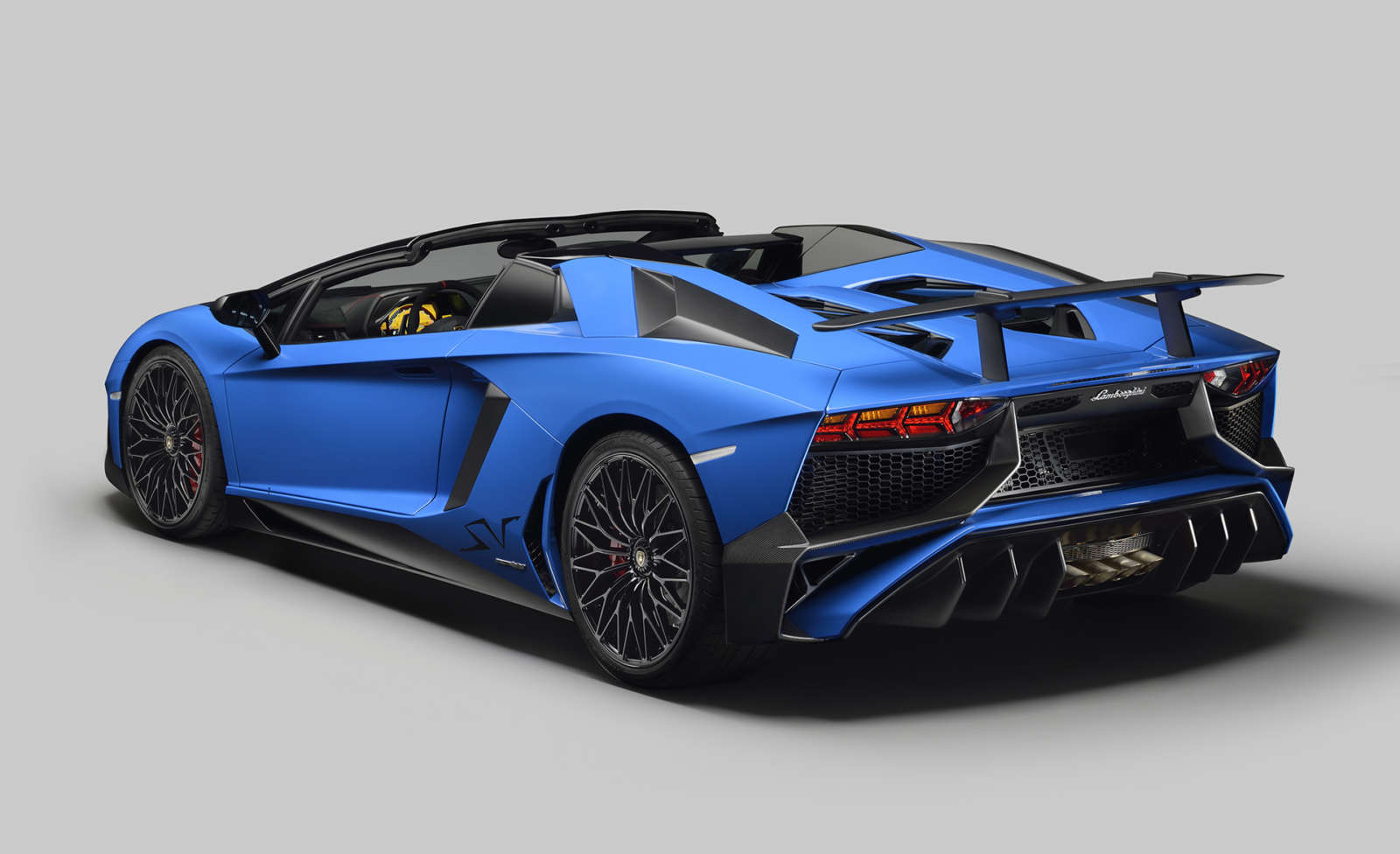 Lamborghini Aventador LP 750 4 Superveloce Roadster 5