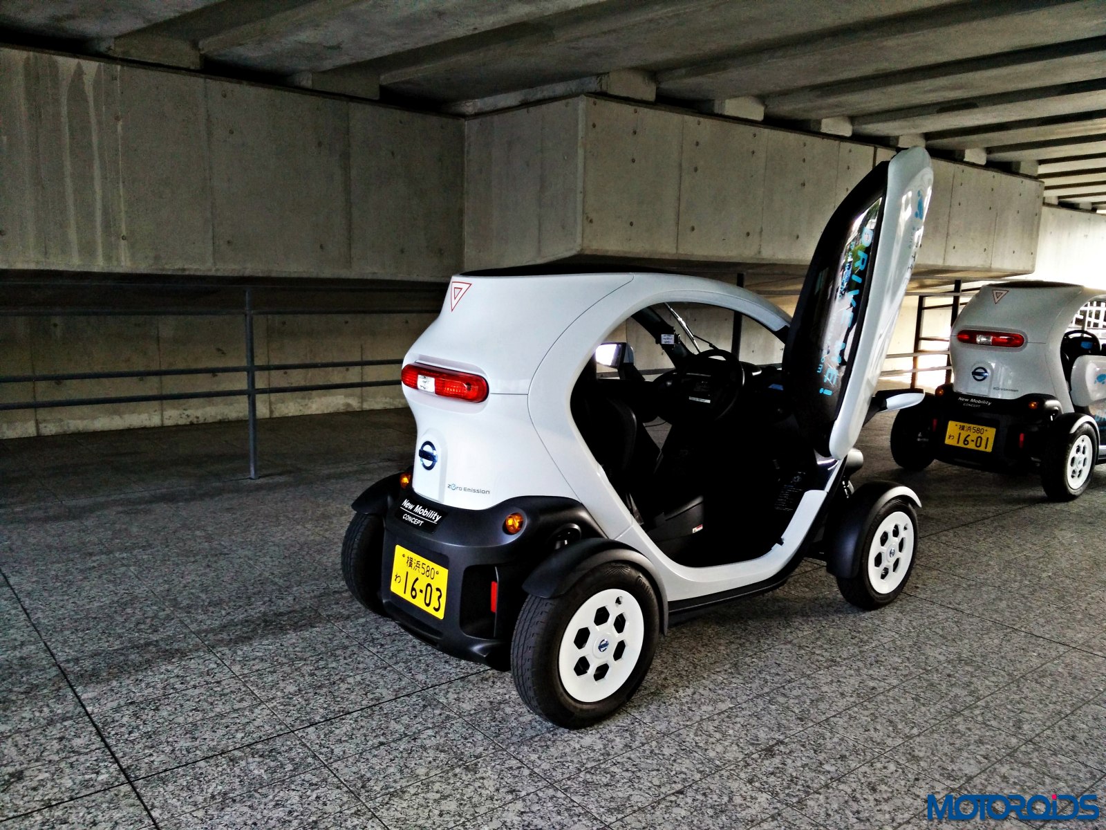 Nissan personal mobility vehicle concept #8