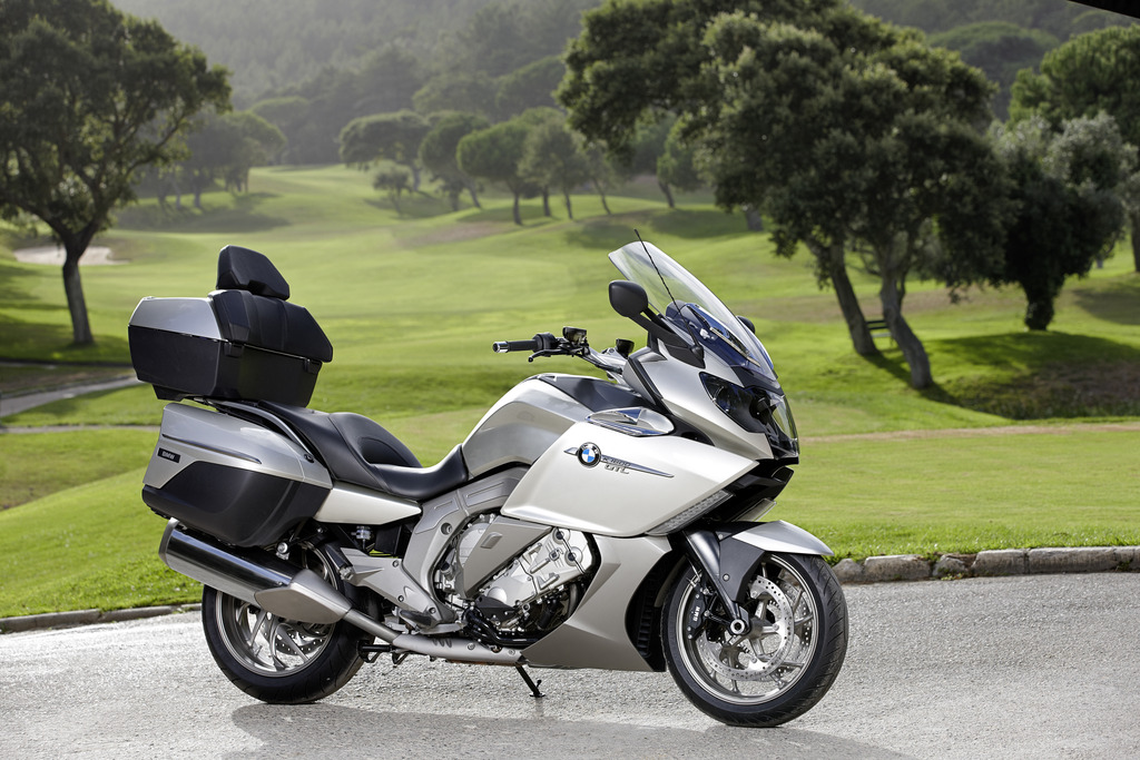 BMW K1600 GT bags the prestigious 2011 International Bike of the Year Award Motoroids
