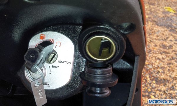 mahindra Rodeo RZ mahindra Rodeo RZ