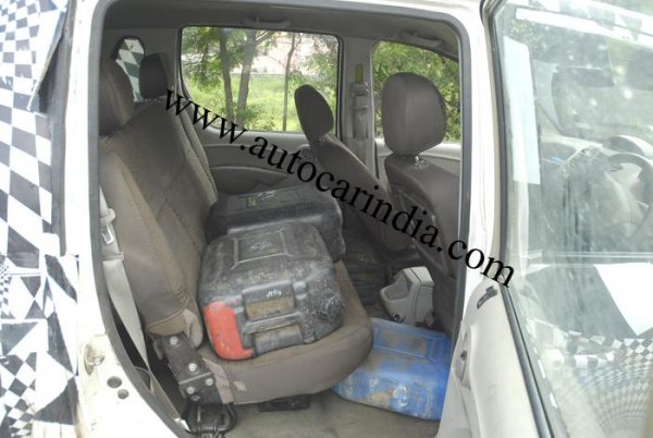 mahindra quanto interior 