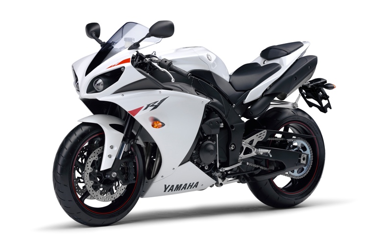 Yamaha R1 WHITE