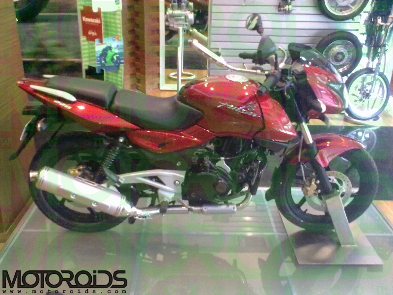 220 pulsar deals 2010 model price