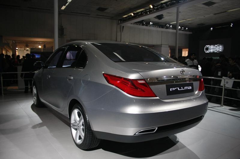 tata magic IRIS 2010 auto expo, motoroids