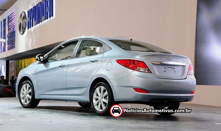 Hyundai Accent - www.motoroids.com