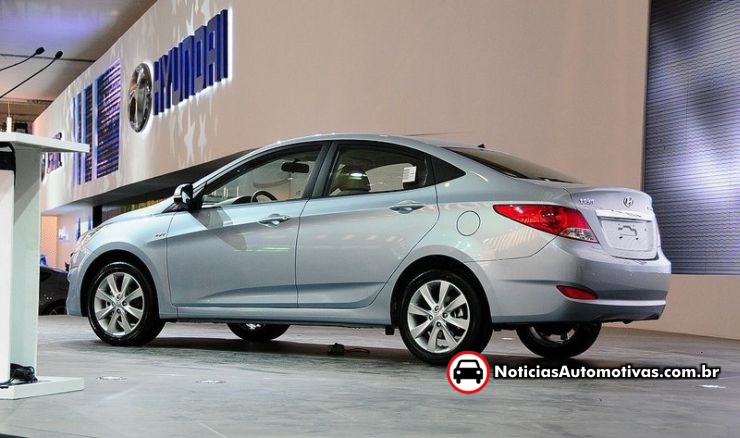 Hyundai Accent - www.motoroids.com
