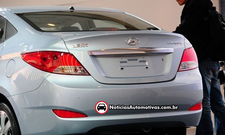 Hyundai Accent - www.motoroids.com