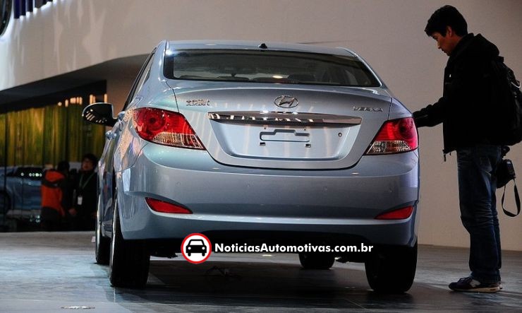 Hyundai Accent - www.motoroids.com
