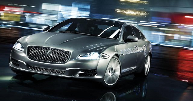 Motoroids_Jaguar_Luxury_Saloon 2010