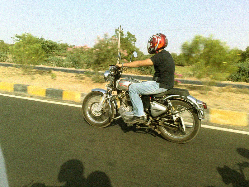 ahmedabad motomeet - www.motoroids.com