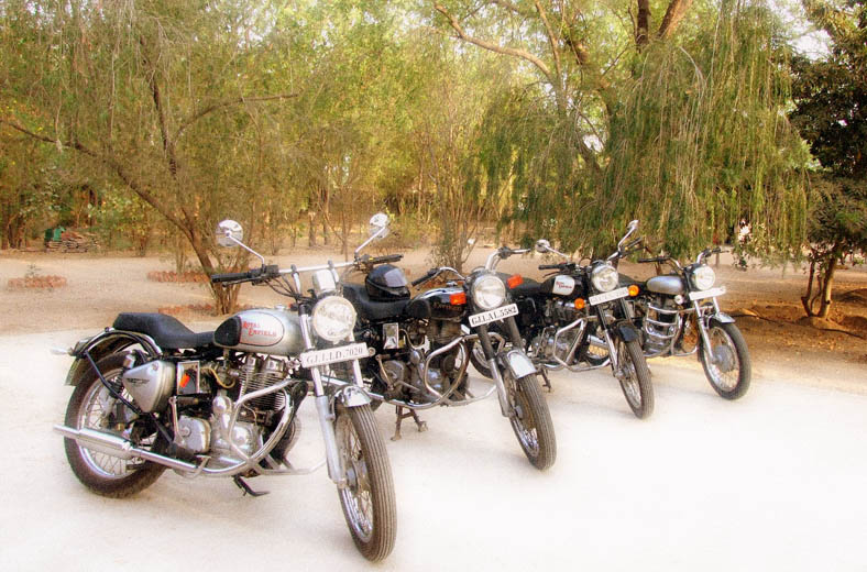 ahmedabad motomeet - www.motoroids.com