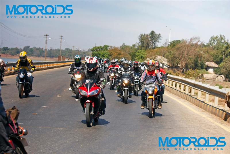 motomeet - www.motoroids.com