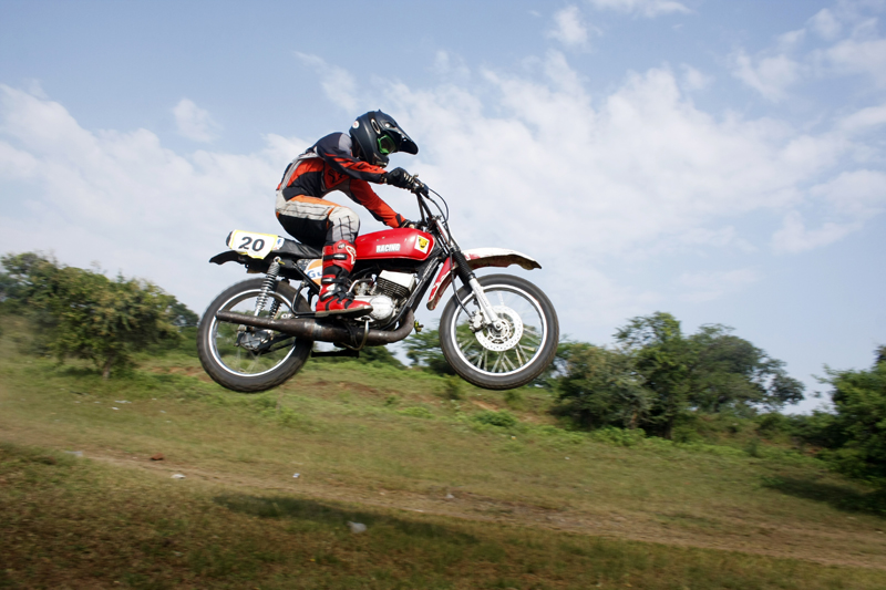 snehal chavan, motocross racer, motoroids,