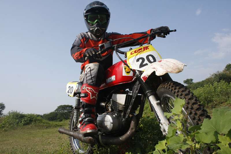 snehal chavan, motocross racer, motoroids,