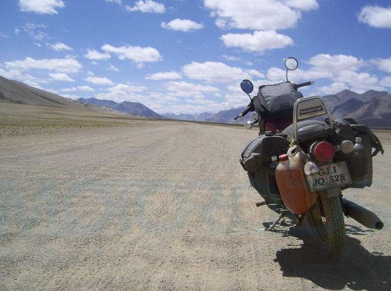 jaideep khodaskar rides solo from Ahmedabad to Leh, Ladakh and beyond on his Royal Enfield THunderbird