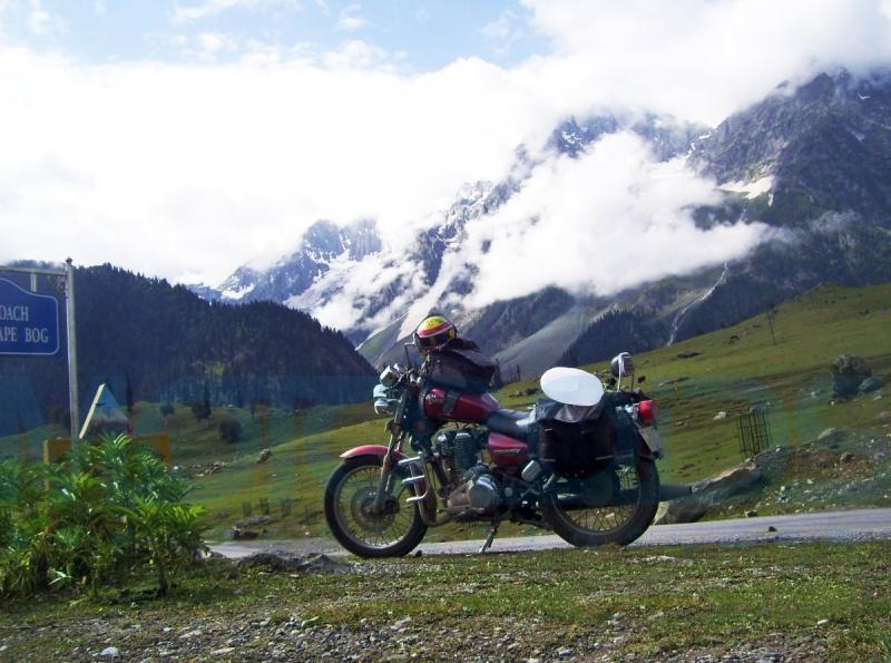 jaideep khodaskar rides solo from Ahmedabad to Leh, Ladakh and beyond on his Royal Enfield THunderbird