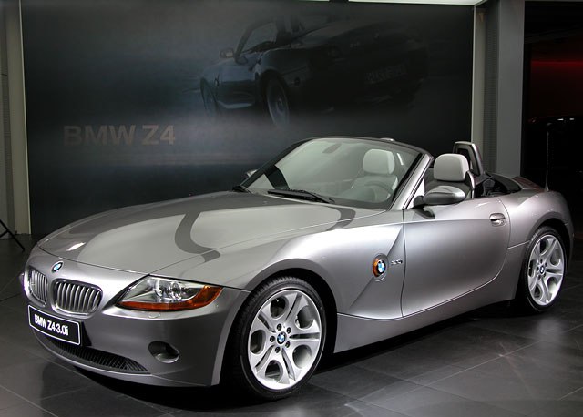 bmw z4 - www.motoroids.com