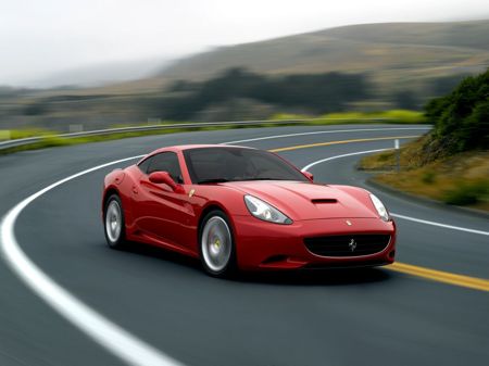 ferrari california - www.motoroids.com