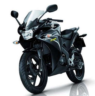 Honda CBR150R (4)