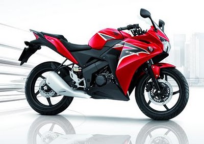 Honda CBR150R (2)