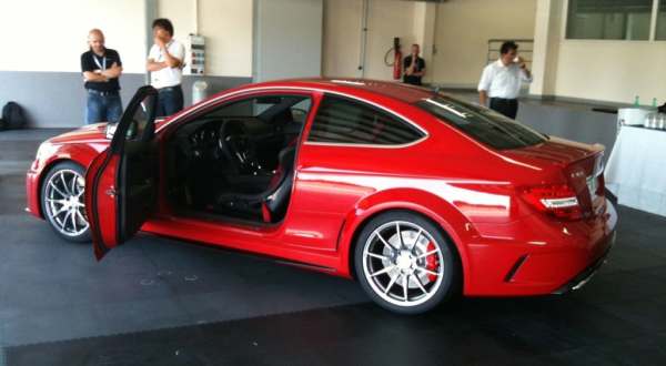 2012-Mercedes-C63-AMG-Black-Series 2012-Mercedes-C63-AMG-Black-Series side profile