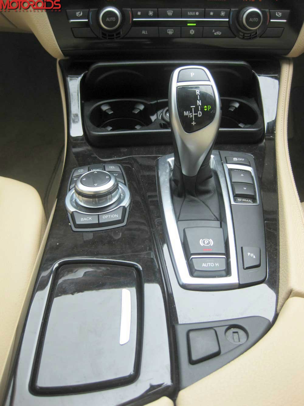 2012 BMW 530d F10 (38)