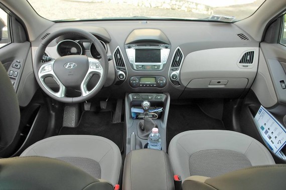 Hyundai iX35 interior