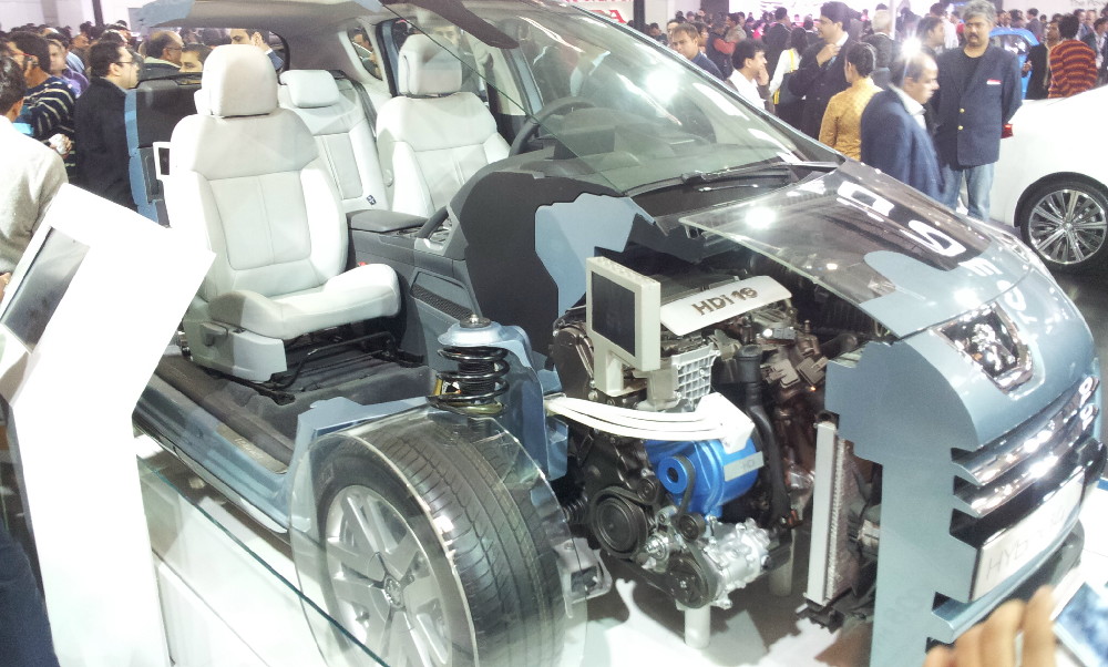 Peugeot at 2012 Auto Expo (1)