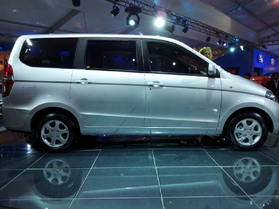 Chevrolet Enjoy MPV