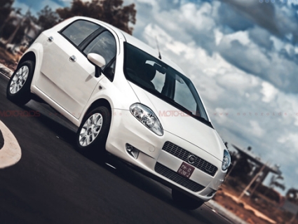 FIAT Punto 90HP Diesel has been launched in India; prices, details and extensive review on Motoroids.com