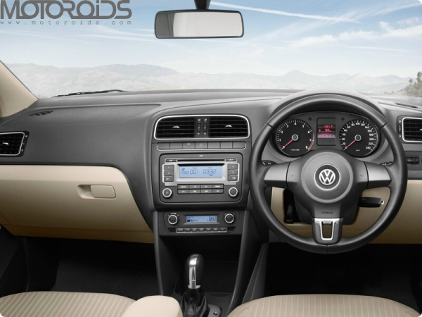 VW Vento pictures / images