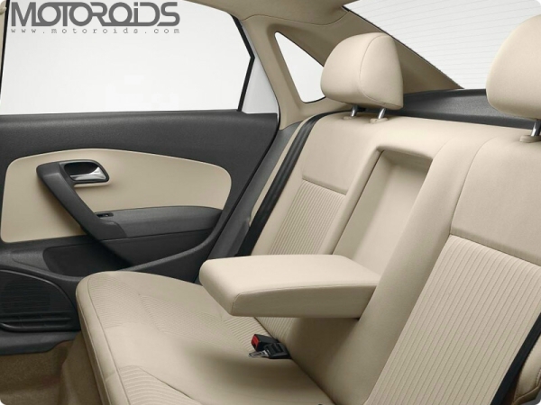 VW Vento pictures / images