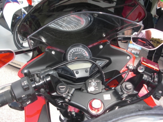 Honda CBR150R instrument panel speedo tacho