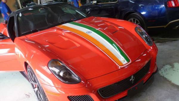 MS Dhoni Ferrari India GTO