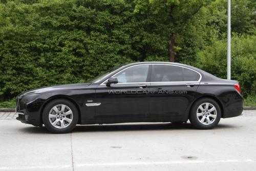 BMW 2012 7 series facelift spied