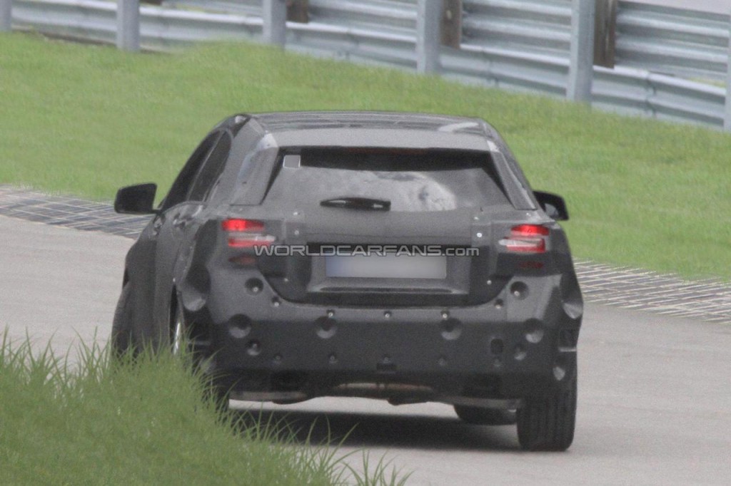 2012_Mercedes_Benz_A_Class-1