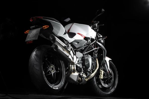 MV Agusta Brutale R 1090 (3)