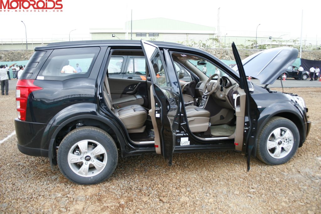 Mahindra XUV500 (24)