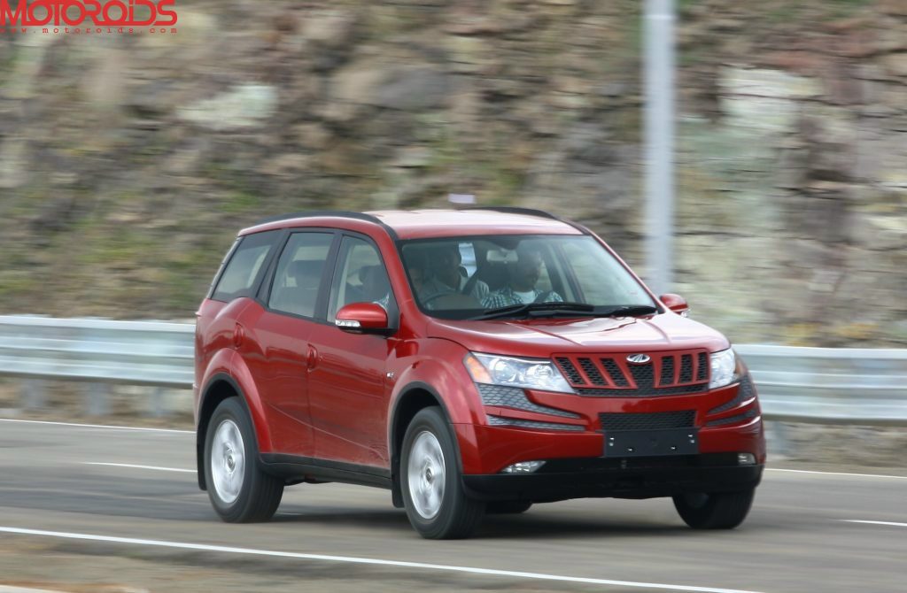 Mahindra XUV500 (1)