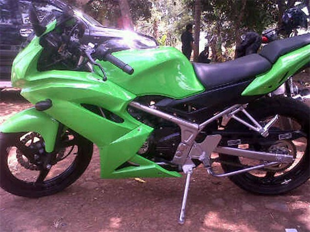 Kawasaki Ninja KRR ZX150 (11)