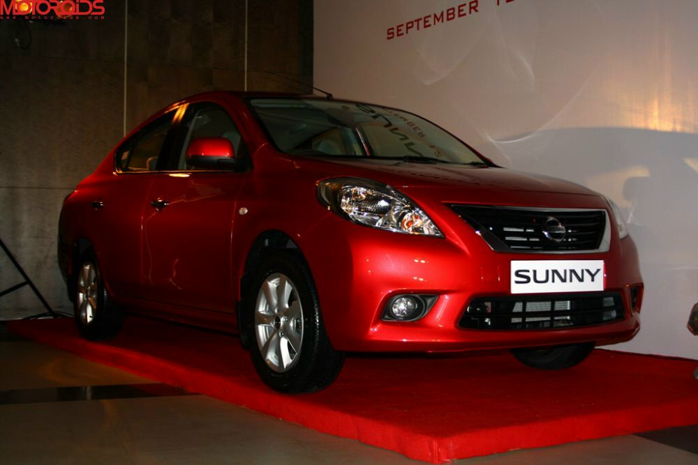 NIssan Sunny, Suuny sedan India (22)