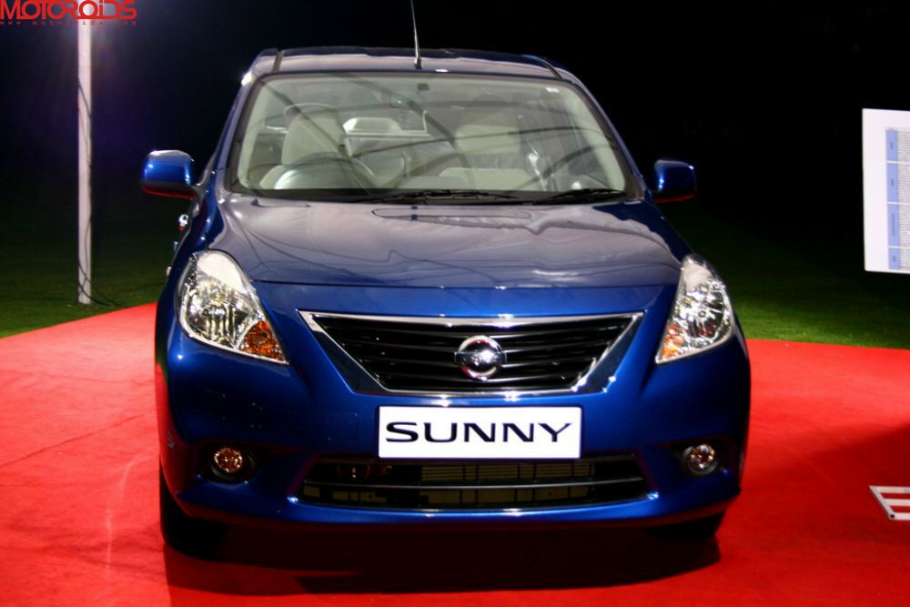 NIssan Sunny, Suuny sedan India (20)