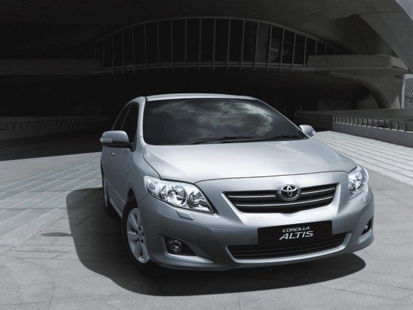 corolla altis front