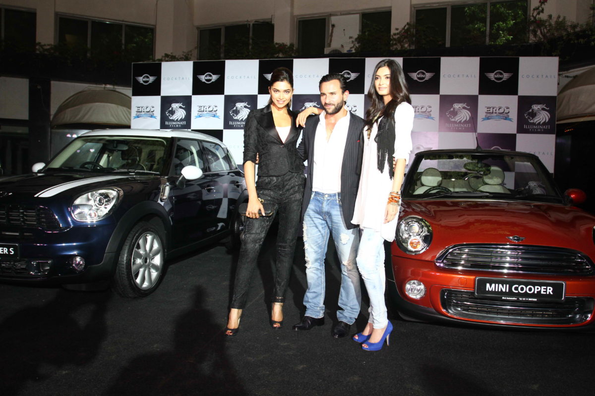 Deepika Padukone Saif Ali Khan Daina Penty at the MINI Cocktail Party in New Delhi