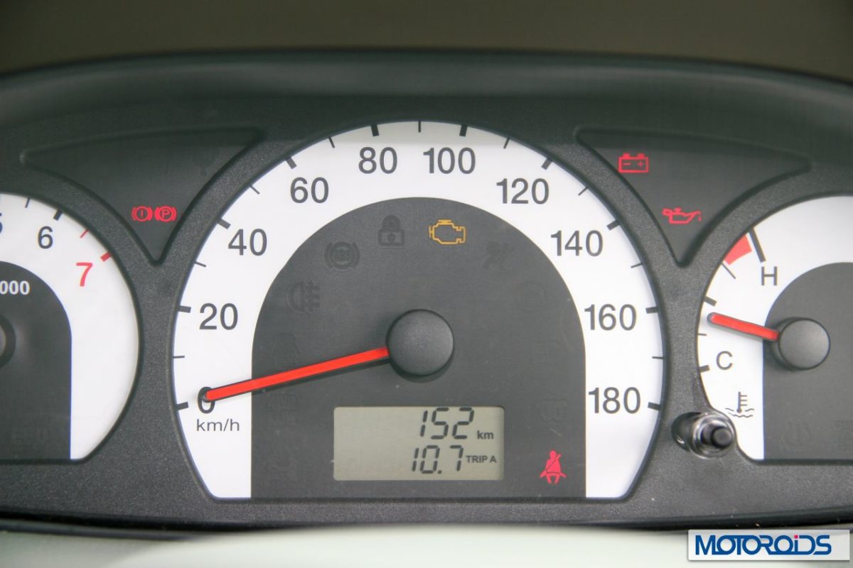 Mahindra Quanto speedometer