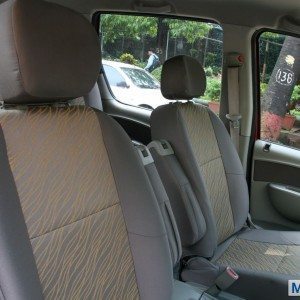 Mahindra Quanto fronyt armrest