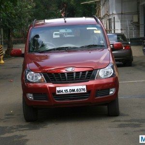 Mahindra Quanto front