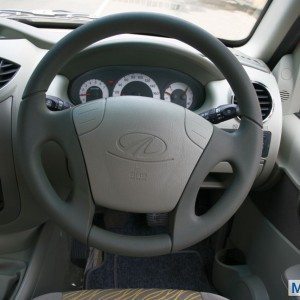 Mahindra Quanto steering